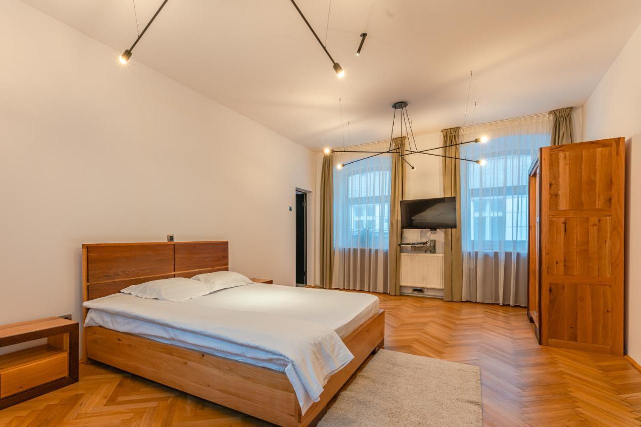 Premium Suites Postavarului Brassó Kültér fotó